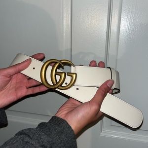 White GUCCI Belt 28”